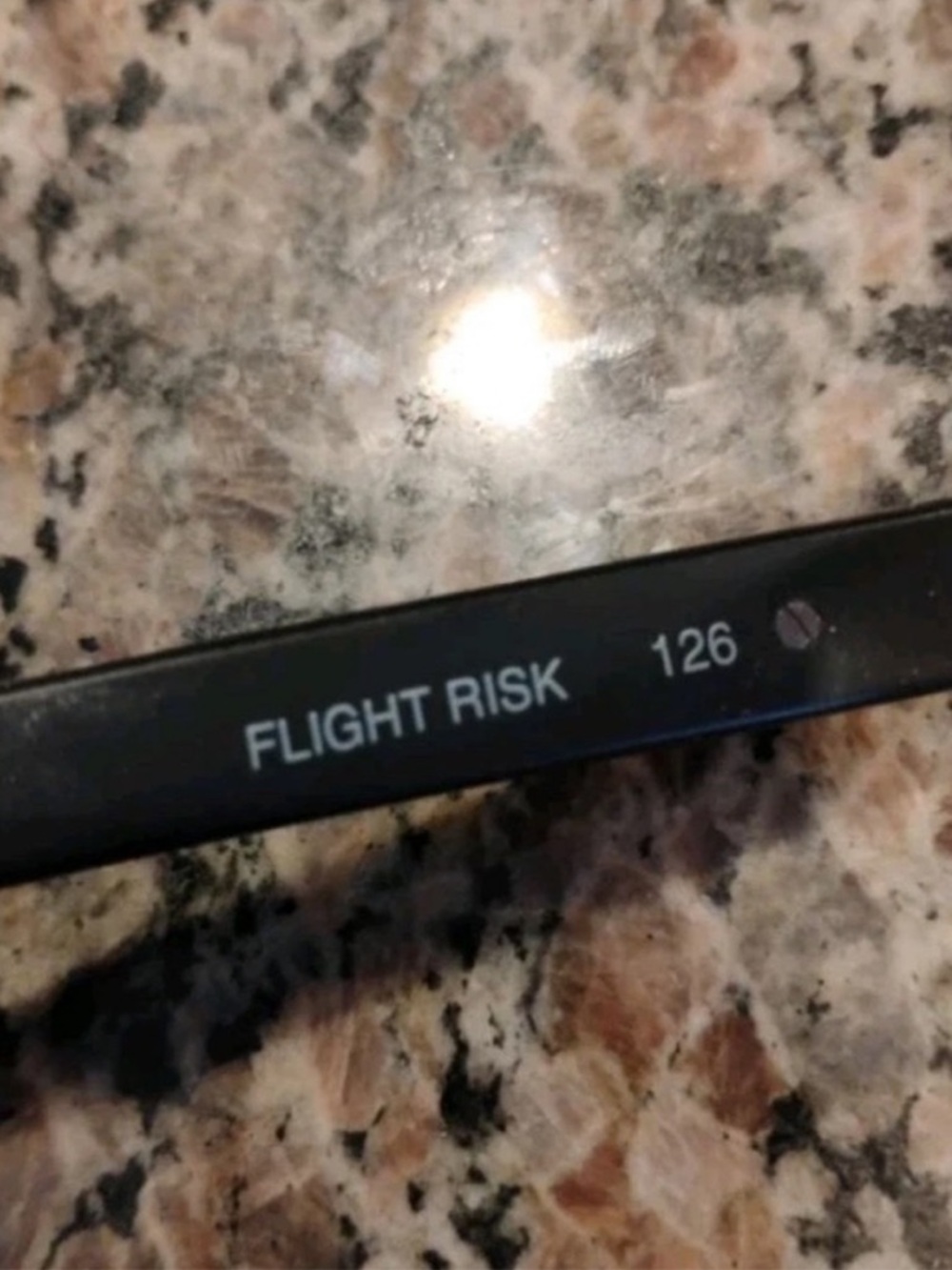 Quay Australia Sunglasses FLIGHT RISK - Picture 6 of 9